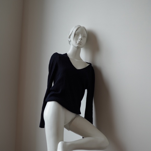 ✨ JCREW cable knit v neck sweater navy blue - medium - Picture 1 of 4